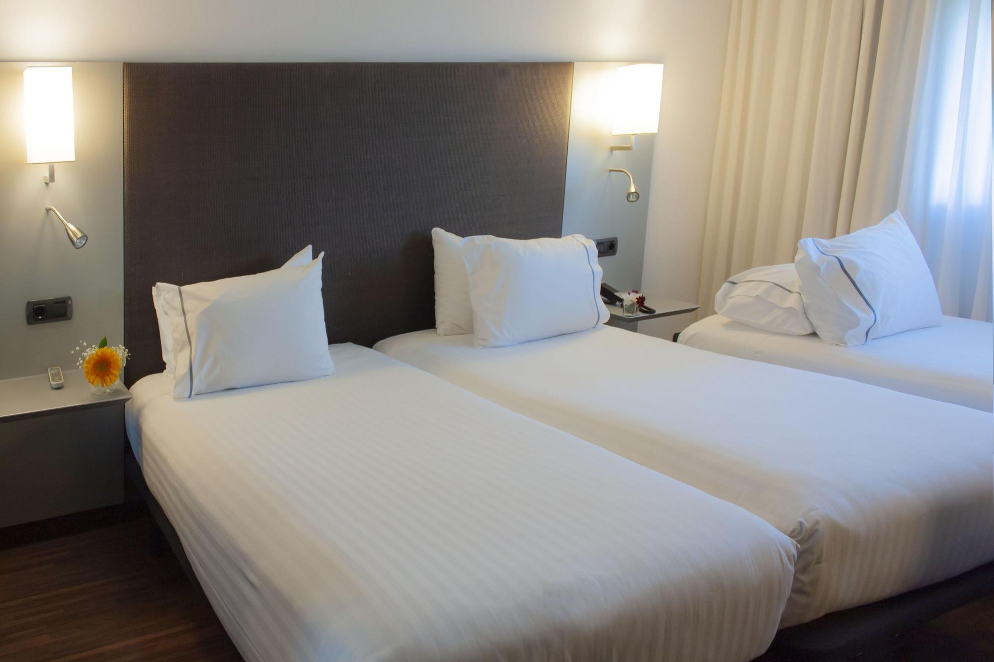 Exe Zizur Pamplona Hotel Zizur Mayor Eksteriør billede
