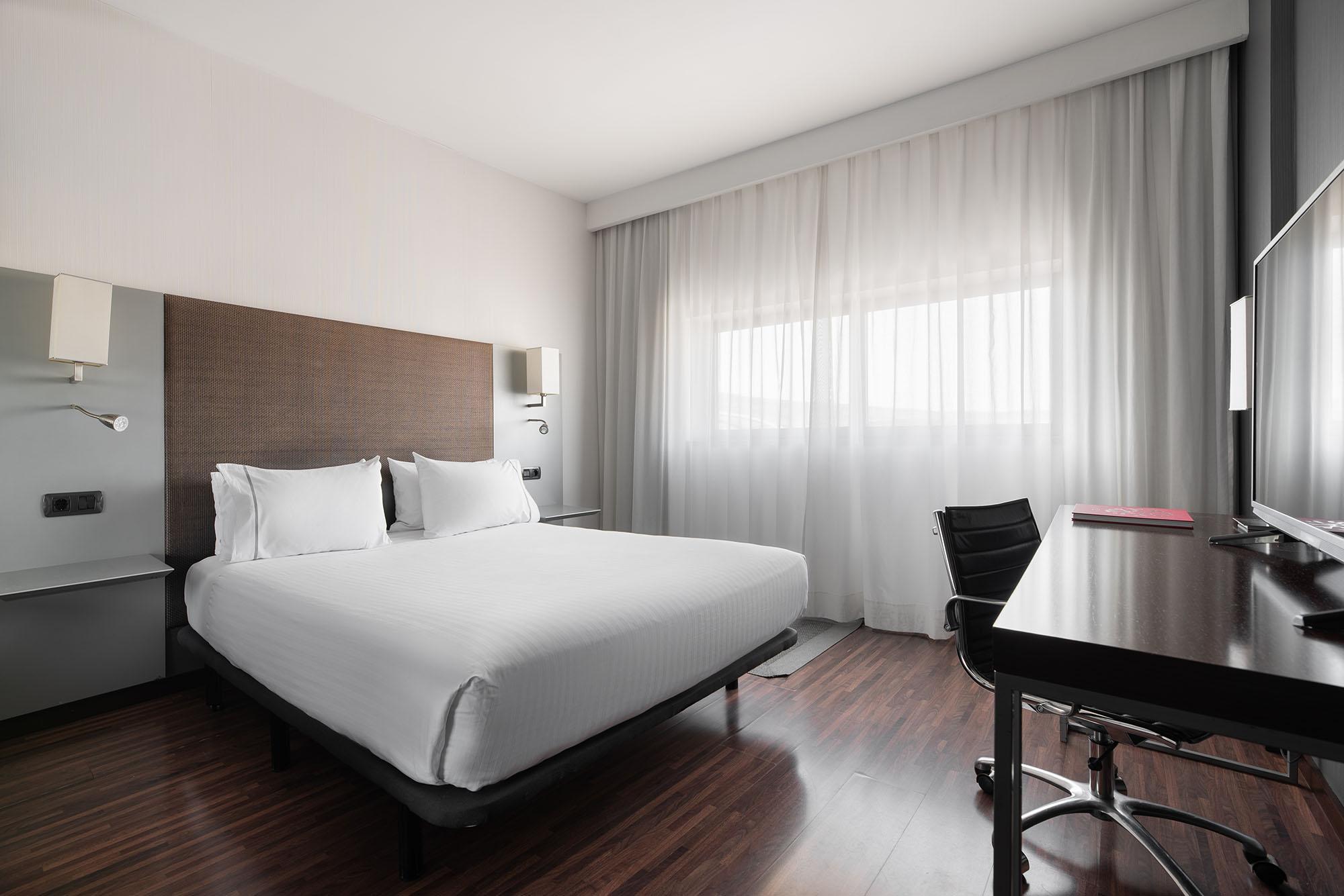 Exe Zizur Pamplona Hotel Zizur Mayor Eksteriør billede