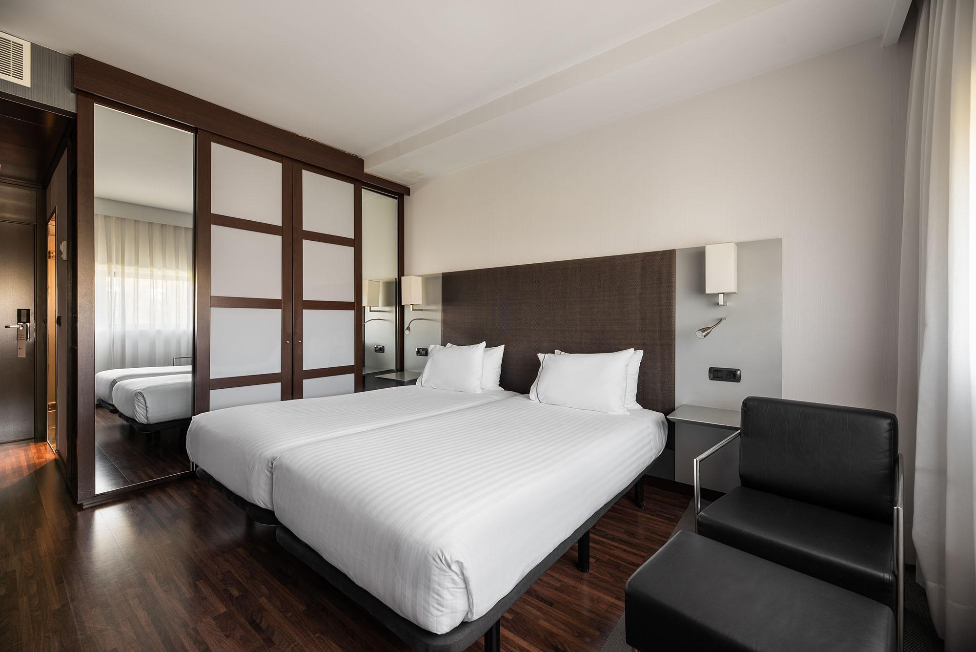 Exe Zizur Pamplona Hotel Zizur Mayor Eksteriør billede